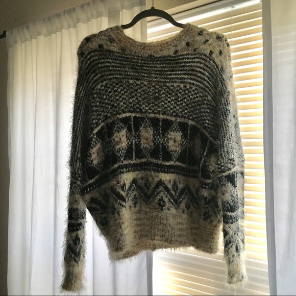 Forever 21 Sweaters - Oversized Vintage Forever 21 Sweater